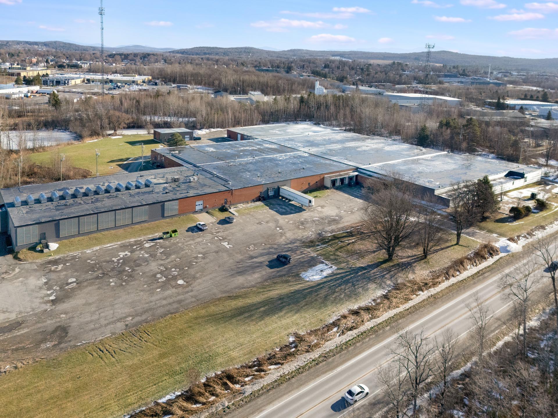 









135


Rue Dean

,
Cowansville,




QC
J2K3Y2

