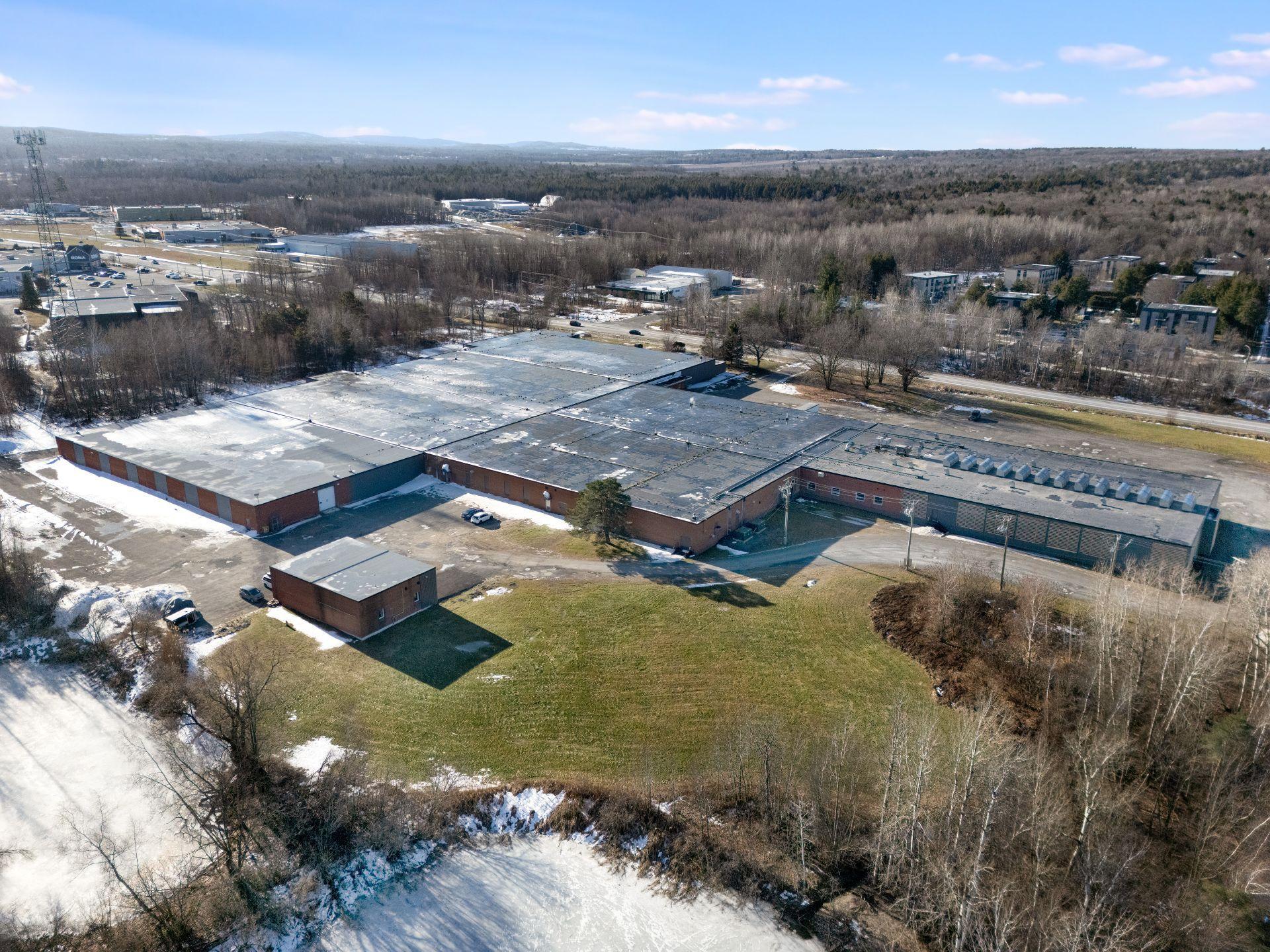 









135


Rue Dean

,
Cowansville,




QC
J2K3Y2

