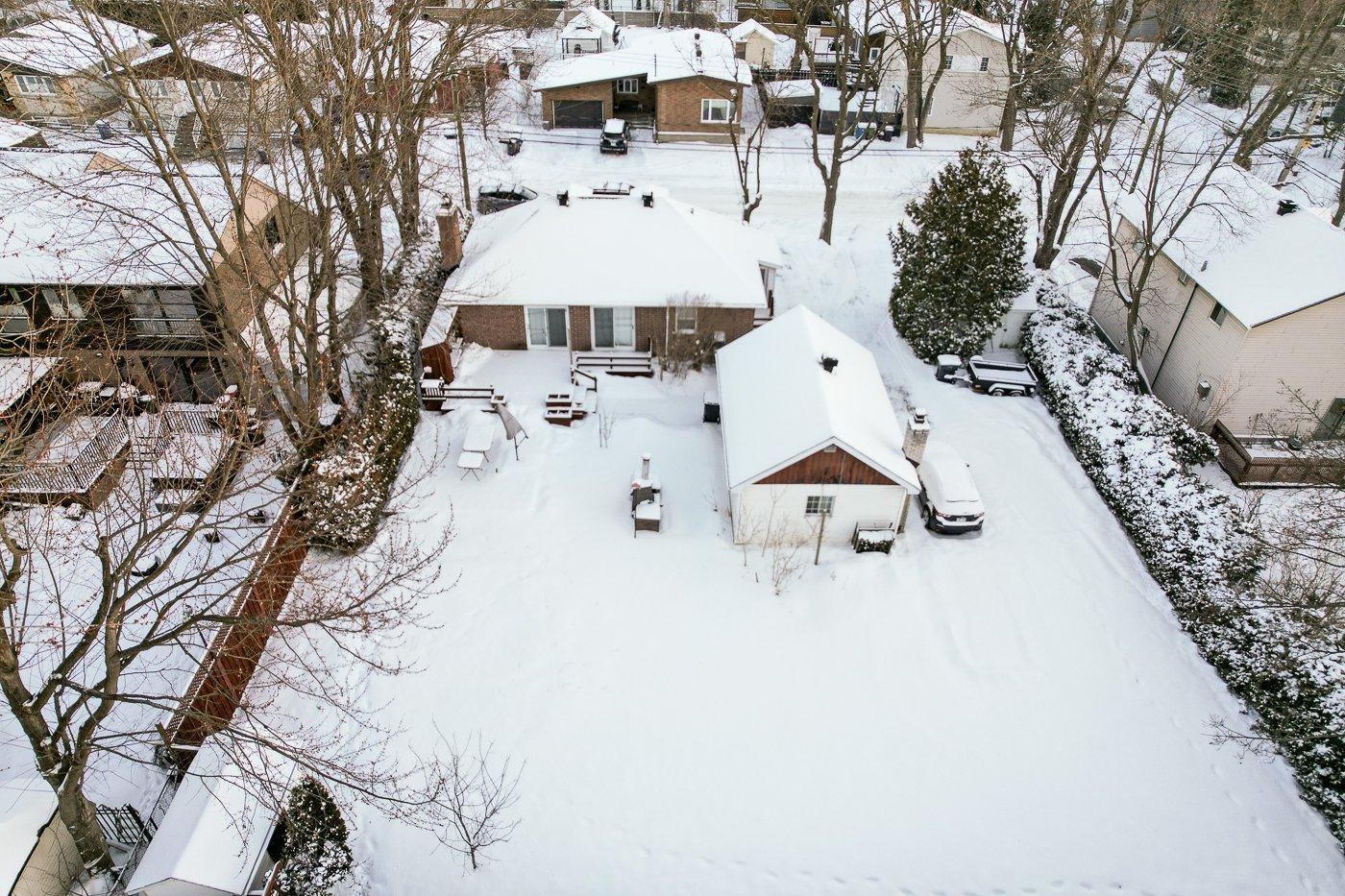 









200


Rue Maple

,
Longueuil (Greenfield Park),




QC
J4V2S1

