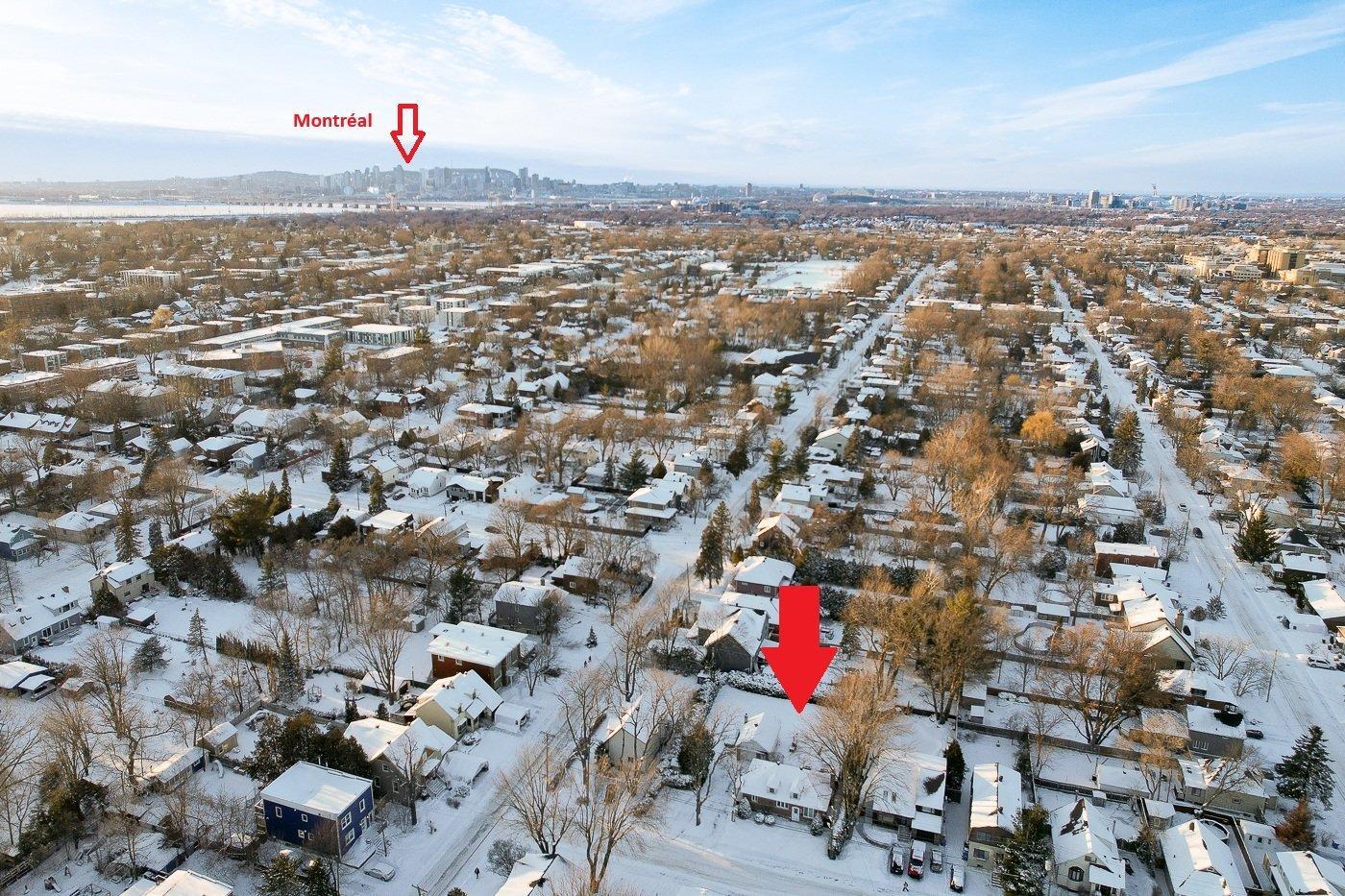 









200


Rue Maple

,
Longueuil (Greenfield Park),




QC
J4V2S1

