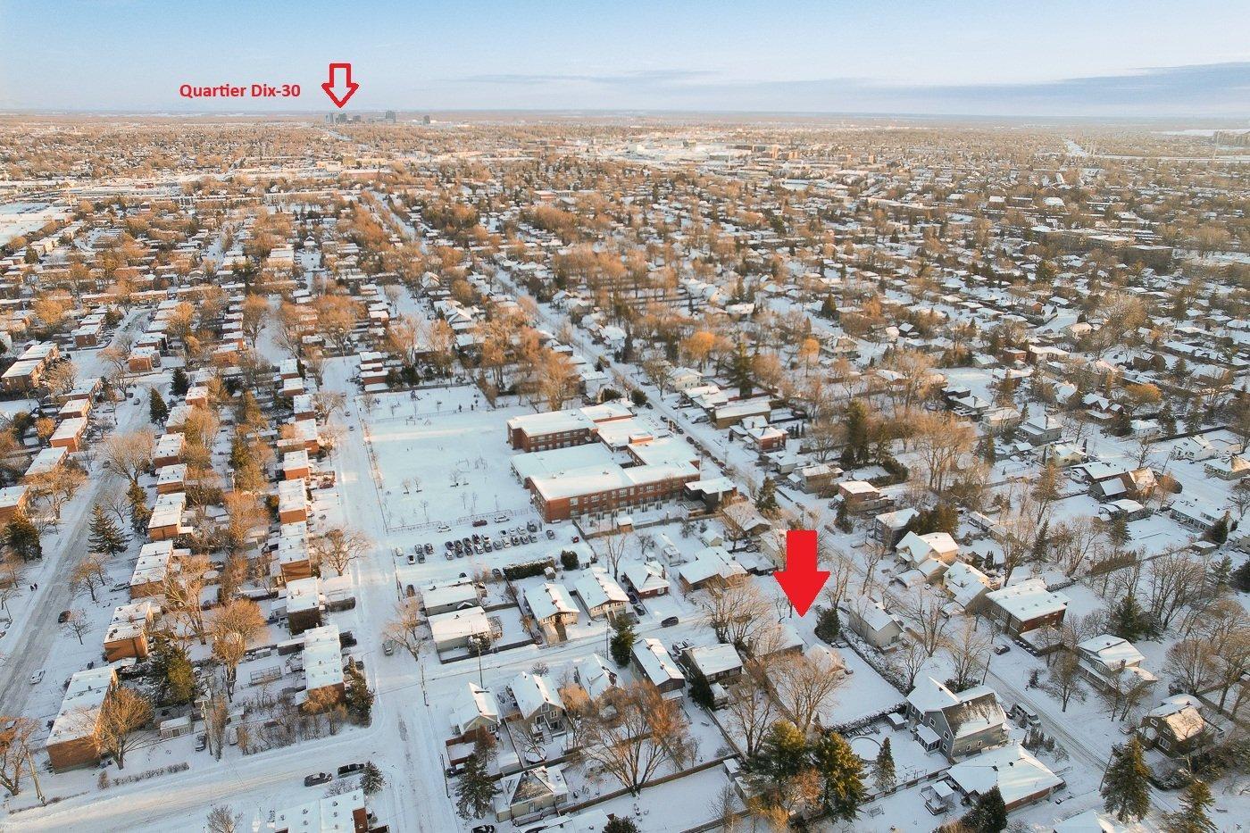 









200


Rue Maple

,
Longueuil (Greenfield Park),




QC
J4V2S1

