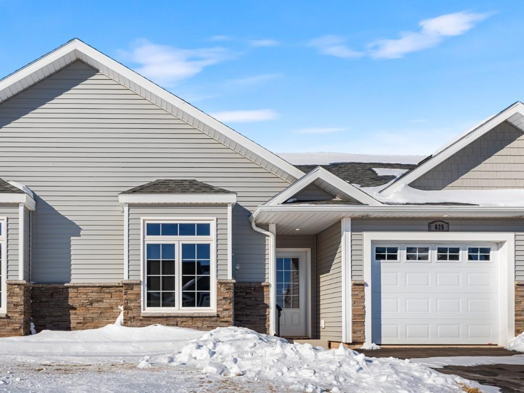 












13 625 Murphy Street

,
Summerside,




PE
C1N 4H2

