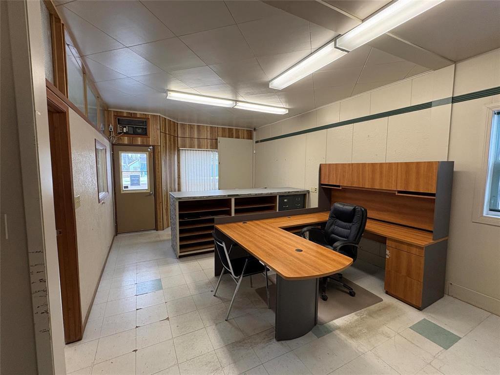 












406 Station Road

,
Shoal Lake,




Manitoba
R0J1Z0

