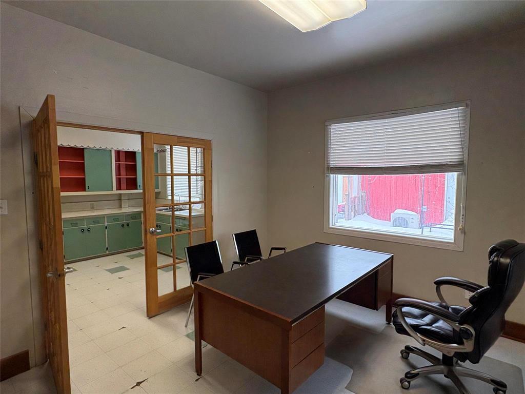 












406 Station Road

,
Shoal Lake,




Manitoba
R0J1Z0

