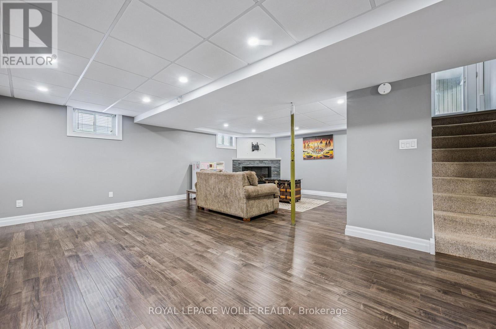 












3972 BURNS STREET

,
Perth East,




Ontario
N0B2P0

