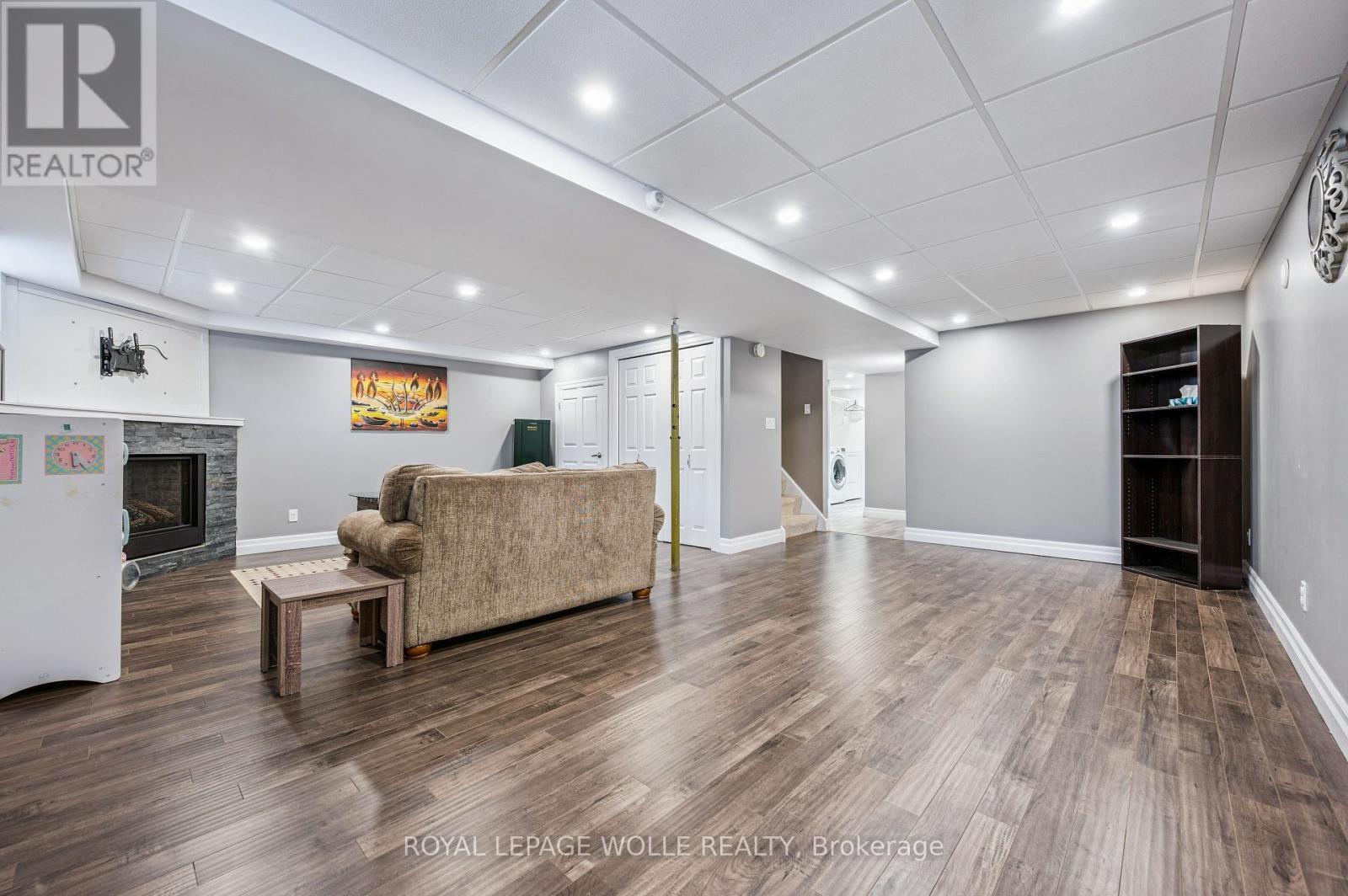 












3972 BURNS STREET

,
Perth East,




Ontario
N0B2P0

