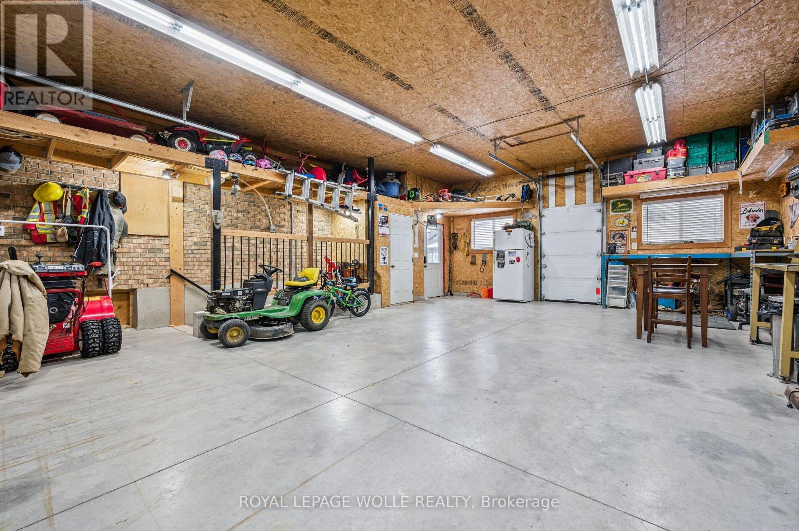 












3972 BURNS STREET

,
Perth East,




Ontario
N0B2P0

