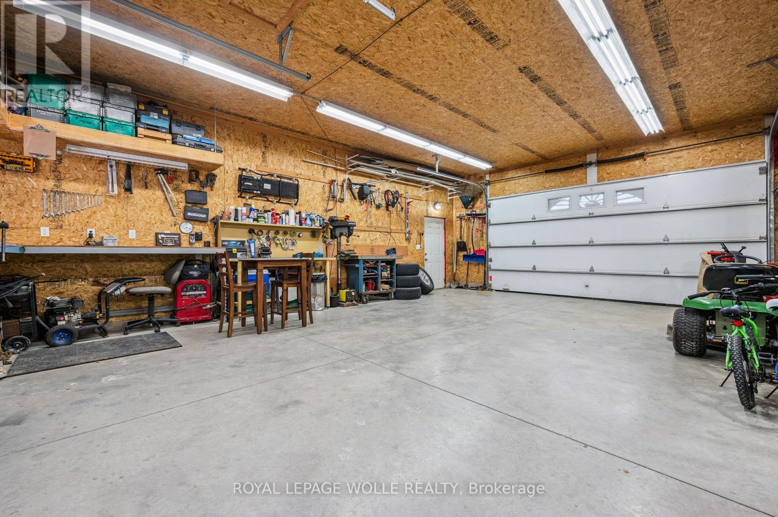 












3972 BURNS STREET

,
Perth East,




Ontario
N0B2P0

