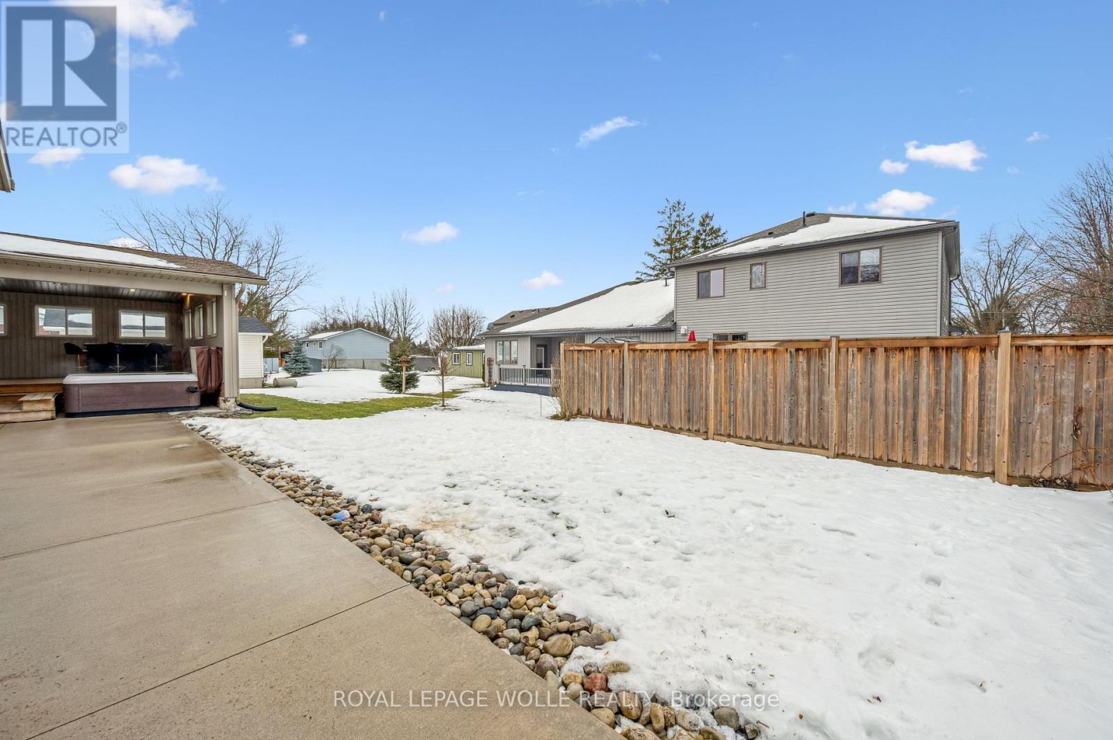 












3972 BURNS STREET

,
Perth East,




Ontario
N0B2P0

