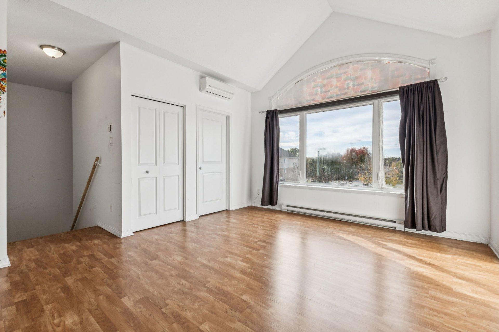 









209


Boul. d'Europe

, 3,
Gatineau (Aylmer),




QC
J9J0A3

