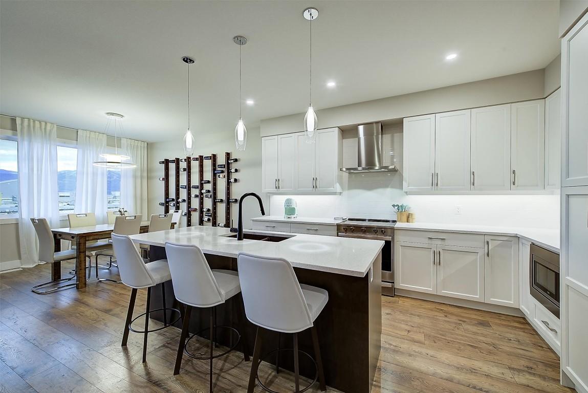 









2383


Hawks

Boulevard,
West Kelowna,




BC
V4T 0A7

