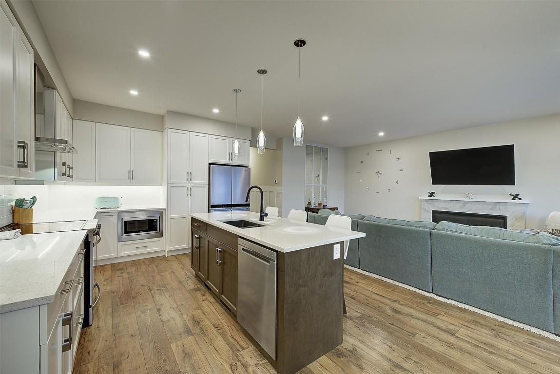 









2383


Hawks

Boulevard,
West Kelowna,




BC
V4T 0A7

