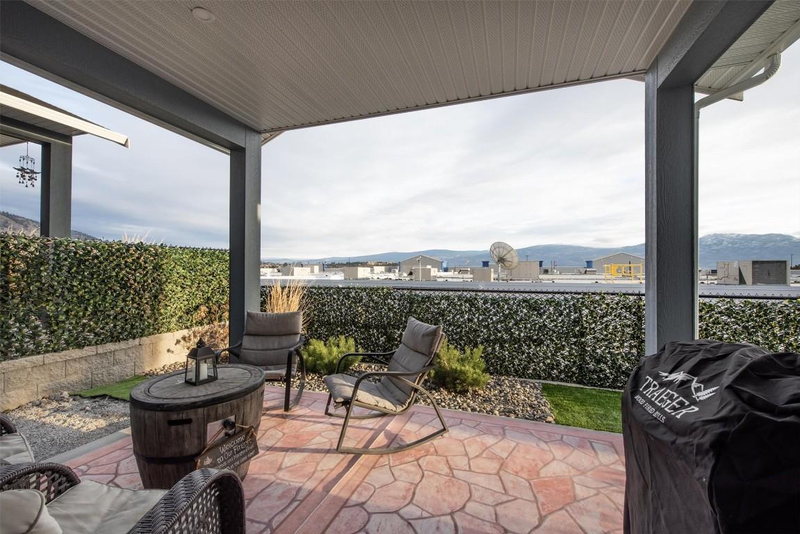 









2383


Hawks

Boulevard,
West Kelowna,




BC
V4T 0A7

