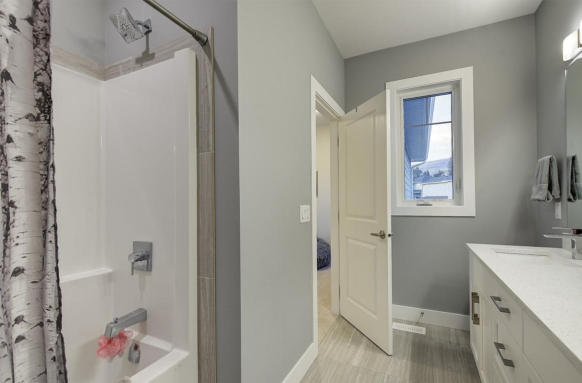 









2383


Hawks

Boulevard,
West Kelowna,




BC
V4T 0A7

