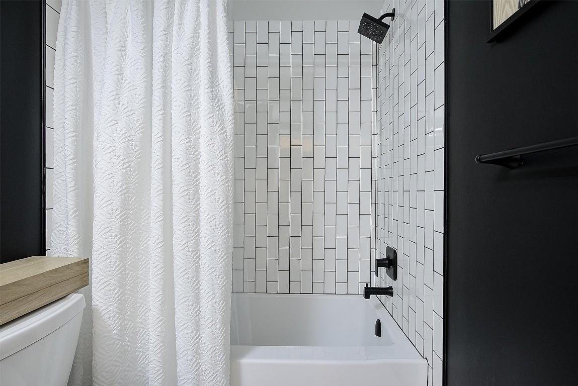 









2383


Hawks

Boulevard,
West Kelowna,




BC
V4T 0A7

