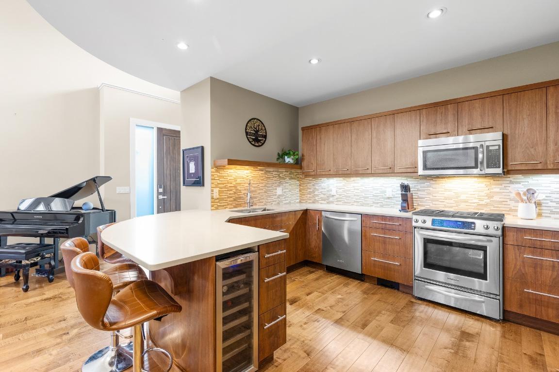 









570


Sarsons

Road, 19,
Kelowna,




BC
V1W 5H5

