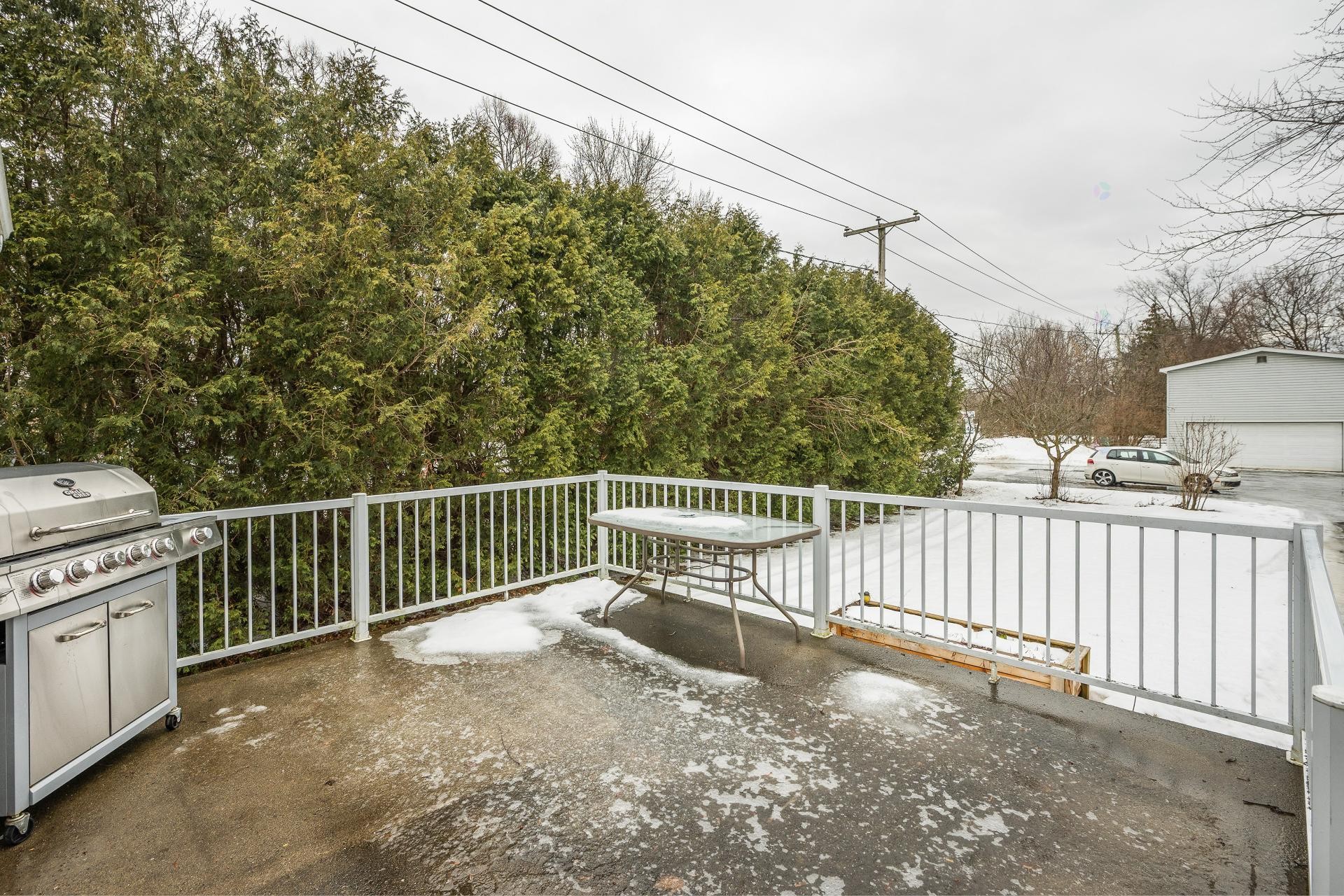 









406


Rue Bernard

,
Saint-Alexandre,




QC
J0J1S0

