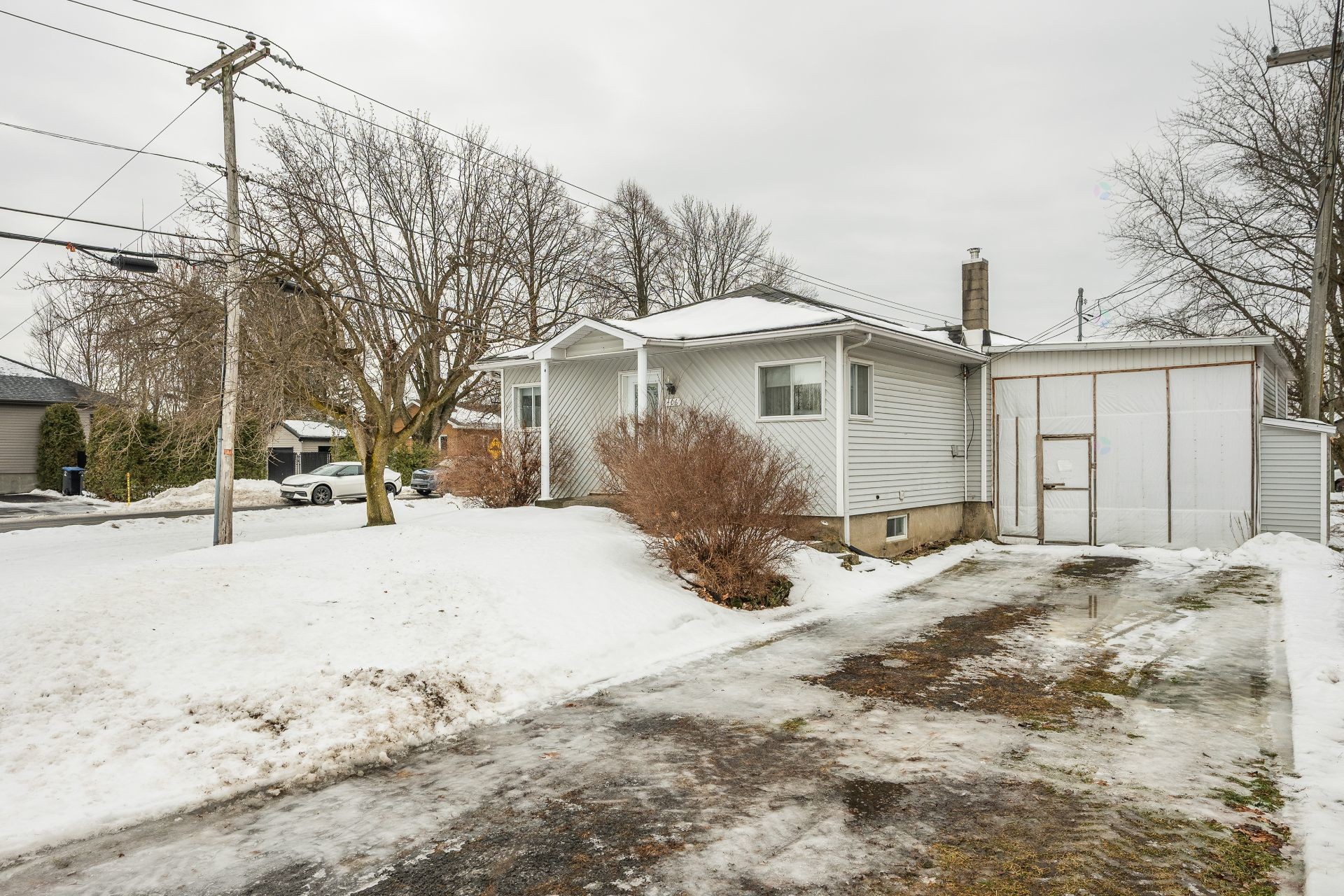 









406


Rue Bernard

,
Saint-Alexandre,




QC
J0J1S0

