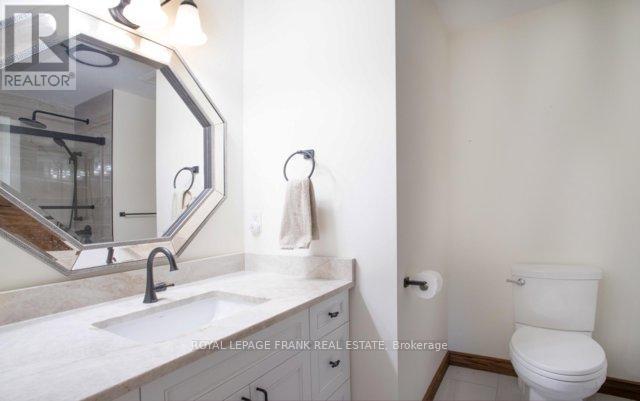 












614 KENSTONE BEACH ROAD

,
Kawartha Lakes (Verulam),




Ontario
K0M1A0

