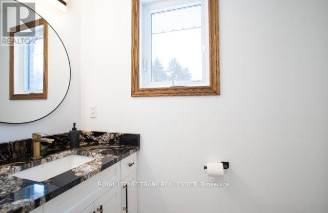 












614 KENSTONE BEACH ROAD

,
Kawartha Lakes (Verulam),




Ontario
K0M1A0

