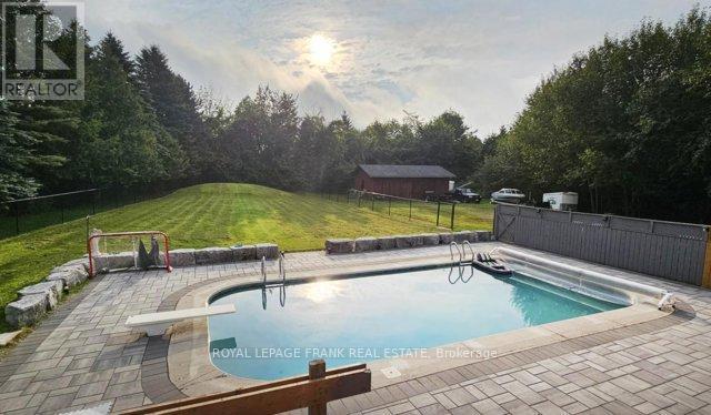 












614 KENSTONE BEACH ROAD

,
Kawartha Lakes (Verulam),




Ontario
K0M1A0

