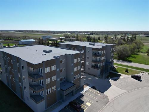 2 bedroom, 2 Bathroom units