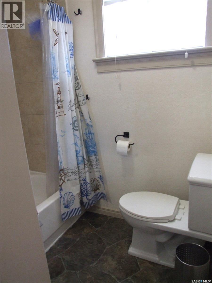 












115 1st STREET E

,
Leader,




Saskatchewan
S0N1H0

