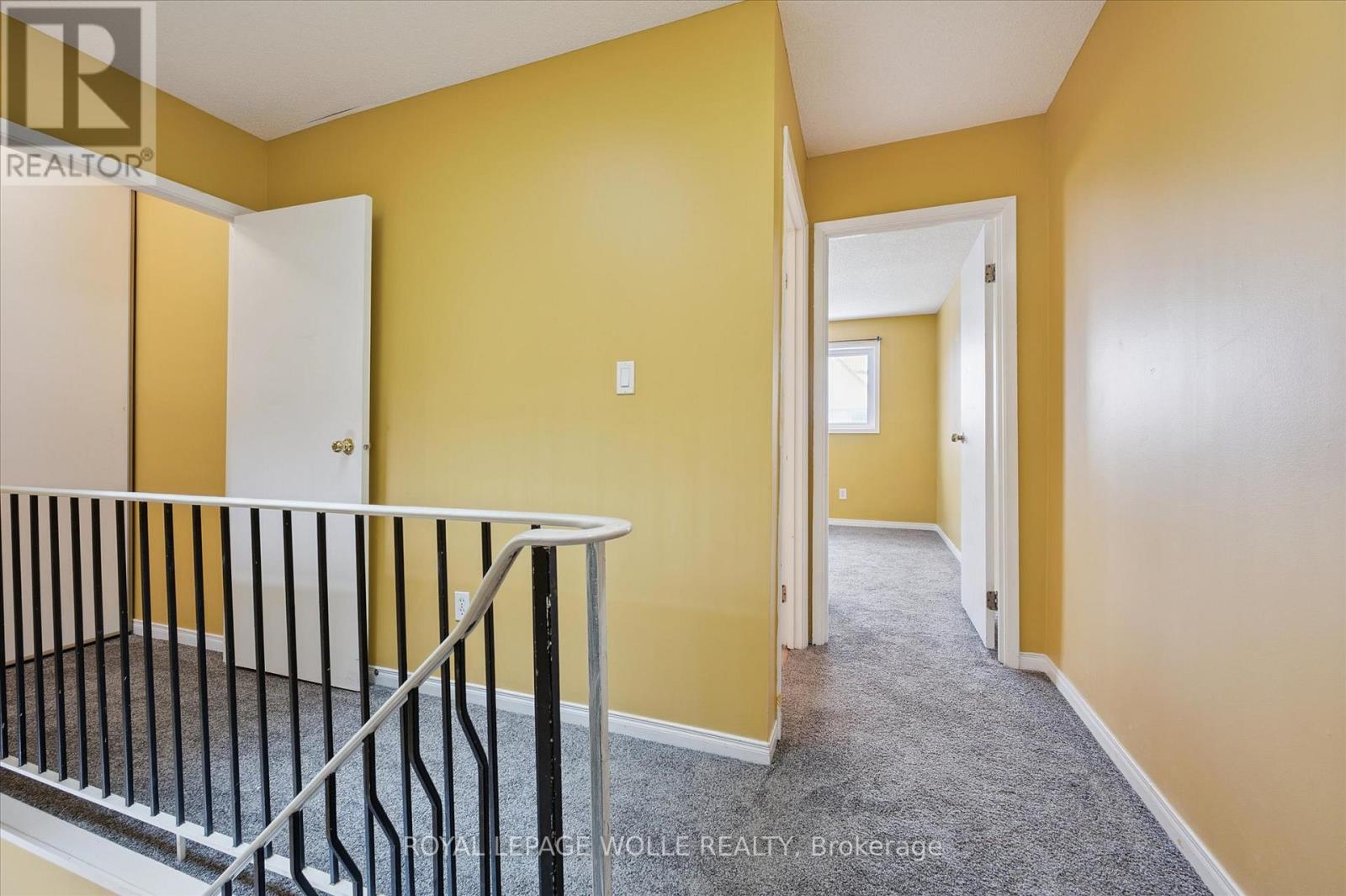 












43 - 589 BEECHWOOD DRIVE

,
Waterloo,




Ontario
N2T2K9

