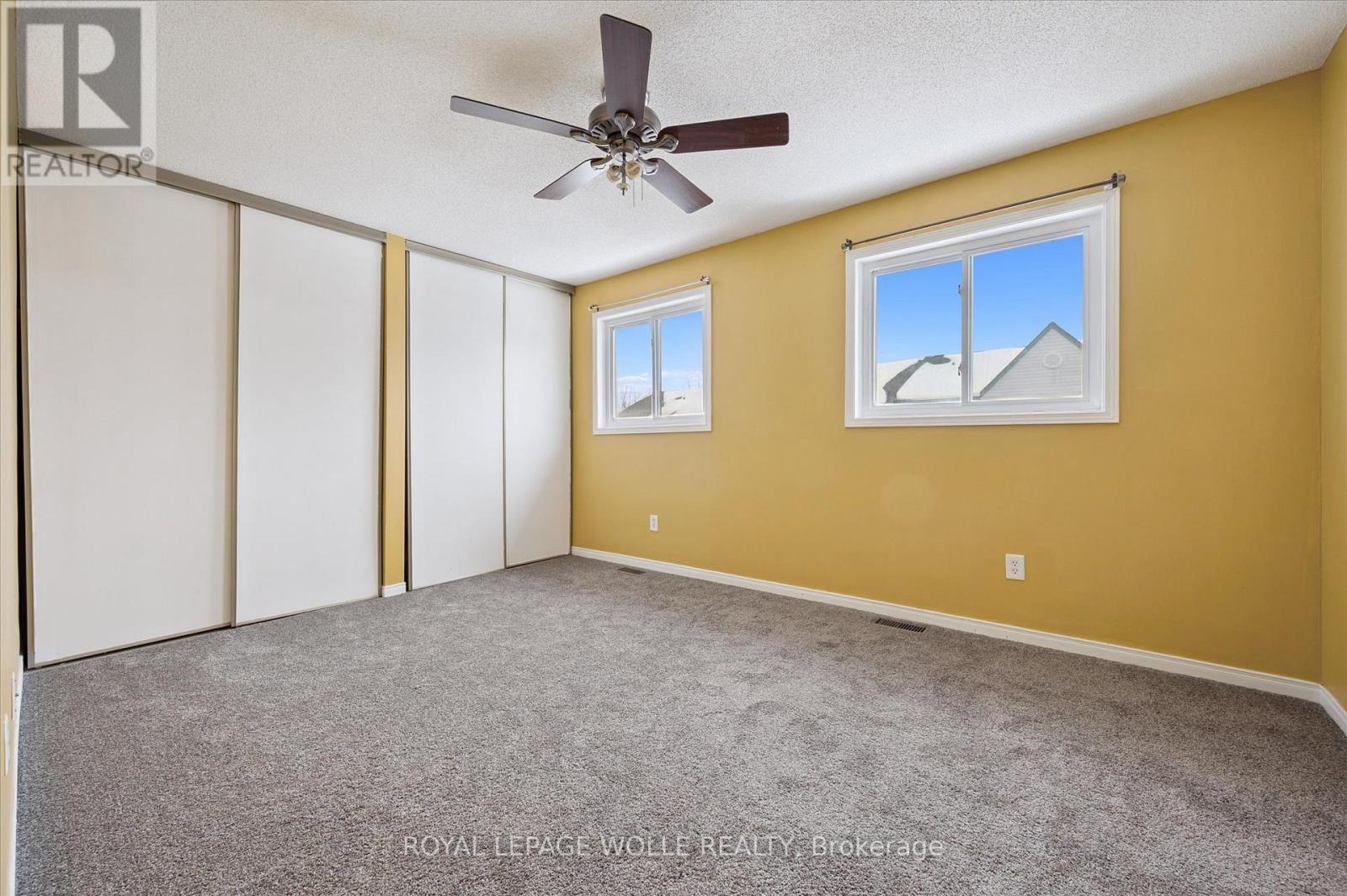 












43 - 589 BEECHWOOD DRIVE

,
Waterloo,




Ontario
N2T2K9

