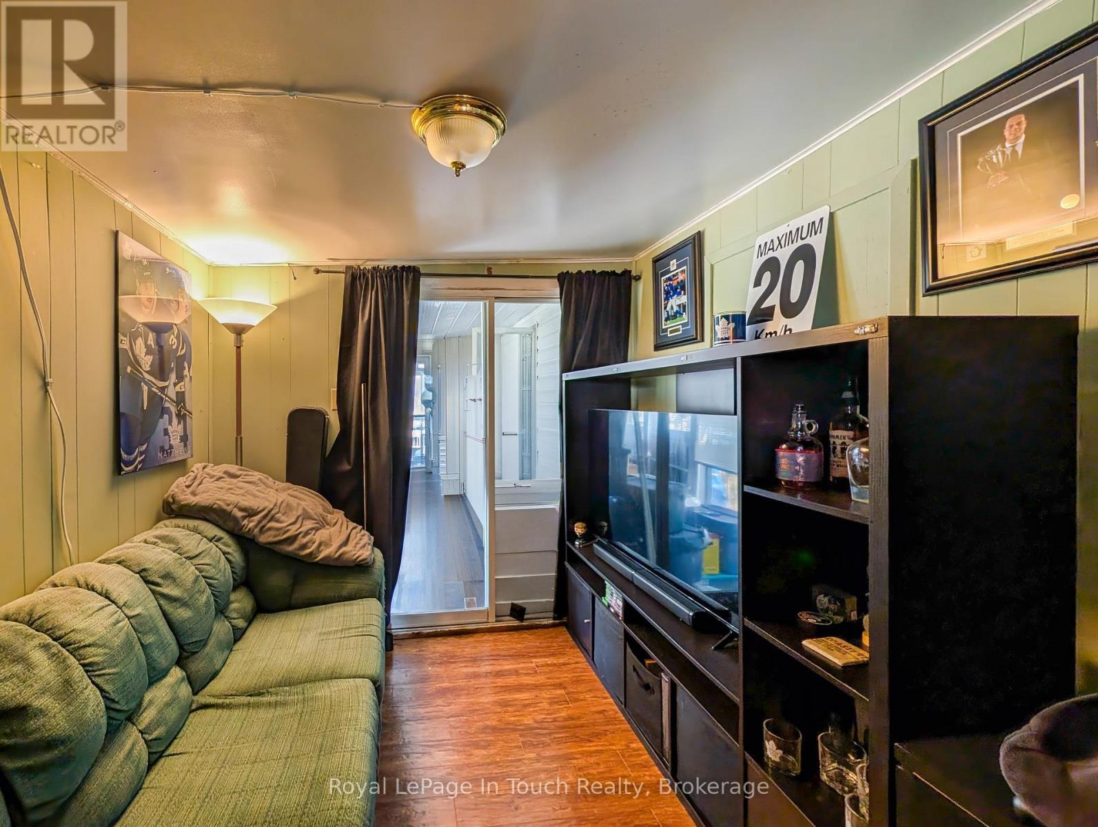 












30 BERTS ROAD

,
Midland,




Ontario
L4R5B5

