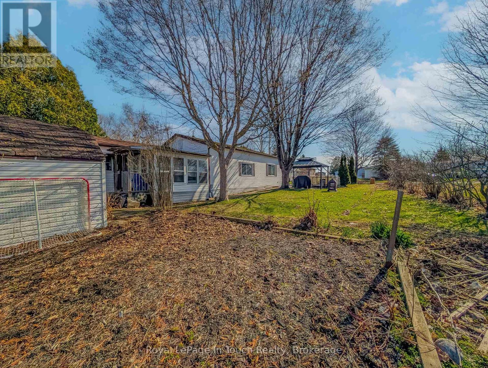 












30 BERTS ROAD

,
Midland,




Ontario
L4R5B5


