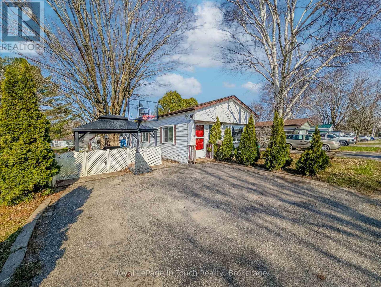 












30 BERTS ROAD

,
Midland,




Ontario
L4R5B5

