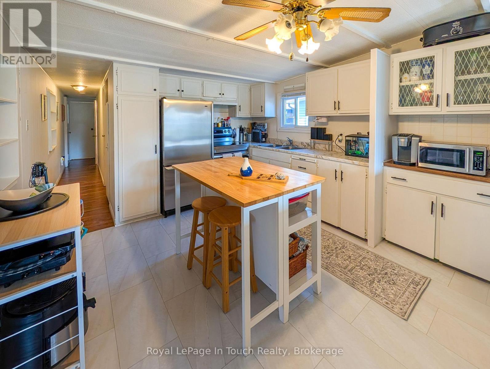 












30 BERTS ROAD

,
Midland,




Ontario
L4R5B5

