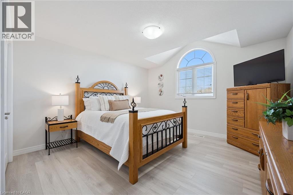 












760 WILLOW Road

,
Guelph,




Ontario
N1K1Z2

