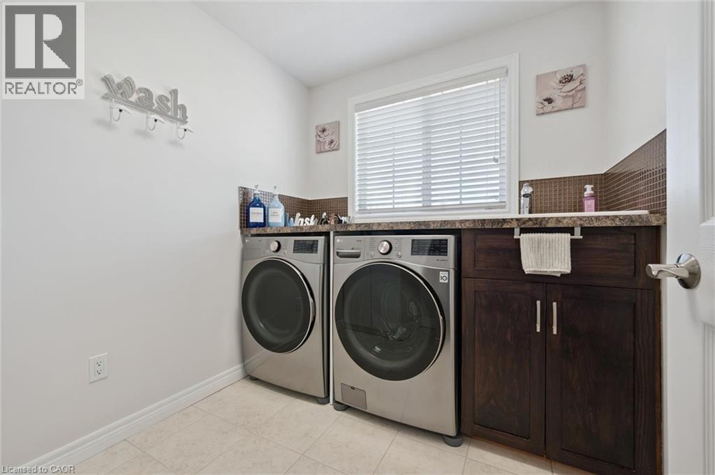 












760 WILLOW Road

,
Guelph,




Ontario
N1K1Z2

