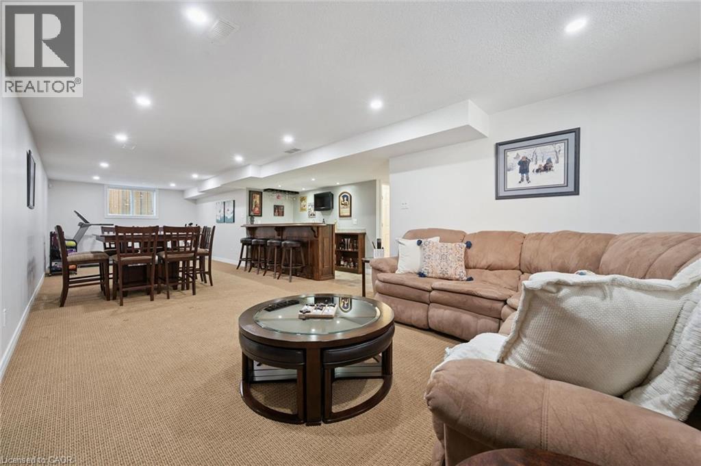 












760 WILLOW Road

,
Guelph,




Ontario
N1K1Z2

