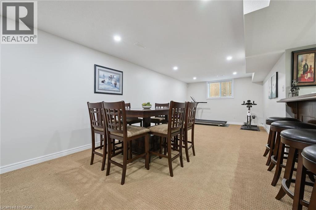 












760 WILLOW Road

,
Guelph,




Ontario
N1K1Z2

