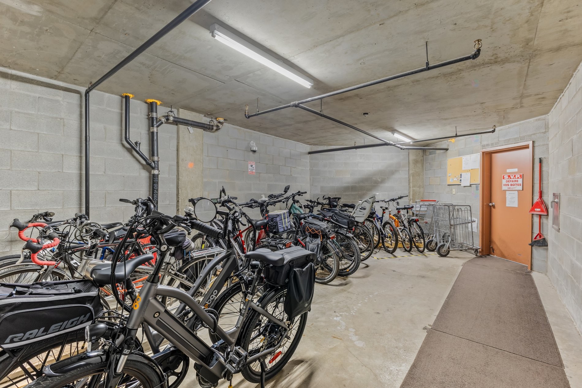 









216


Rue Notre-Dame

, 504,
Repentigny (Repentigny),




QC
J6A2R3

