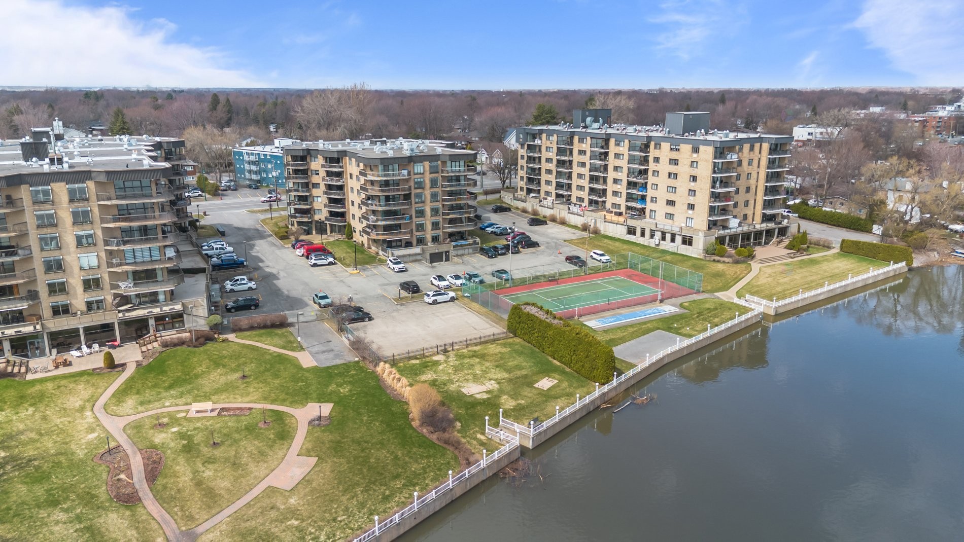 









216


Rue Notre-Dame

, 504,
Repentigny (Repentigny),




QC
J6A2R3

