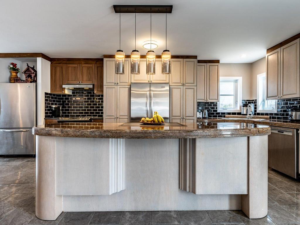 









4610


Boul. Duchesne

,
Yamachiche,




QC
G0X3L0

