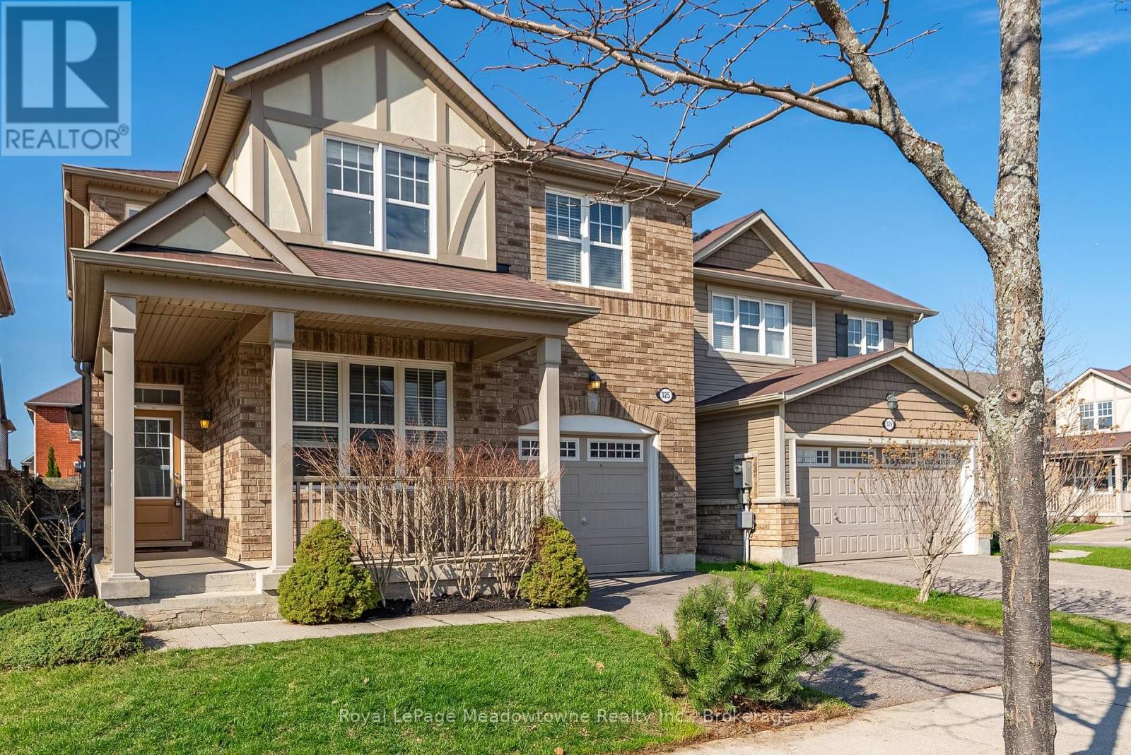 












325 GLEAVE TERRACE

,
Milton (HA Harrison),




Ontario
L9T8P1

