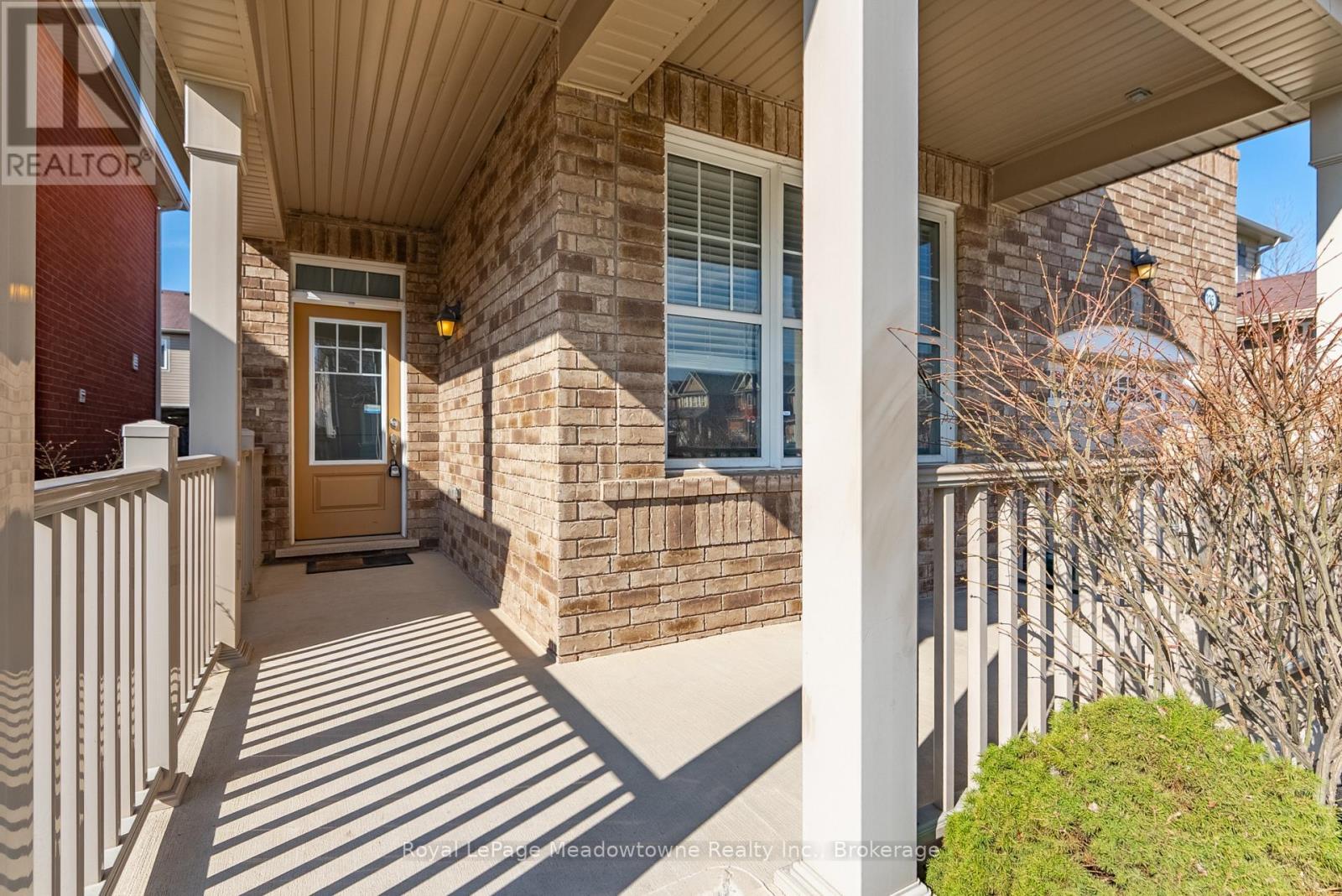 












325 GLEAVE TERRACE

,
Milton (HA Harrison),




Ontario
L9T8P1

