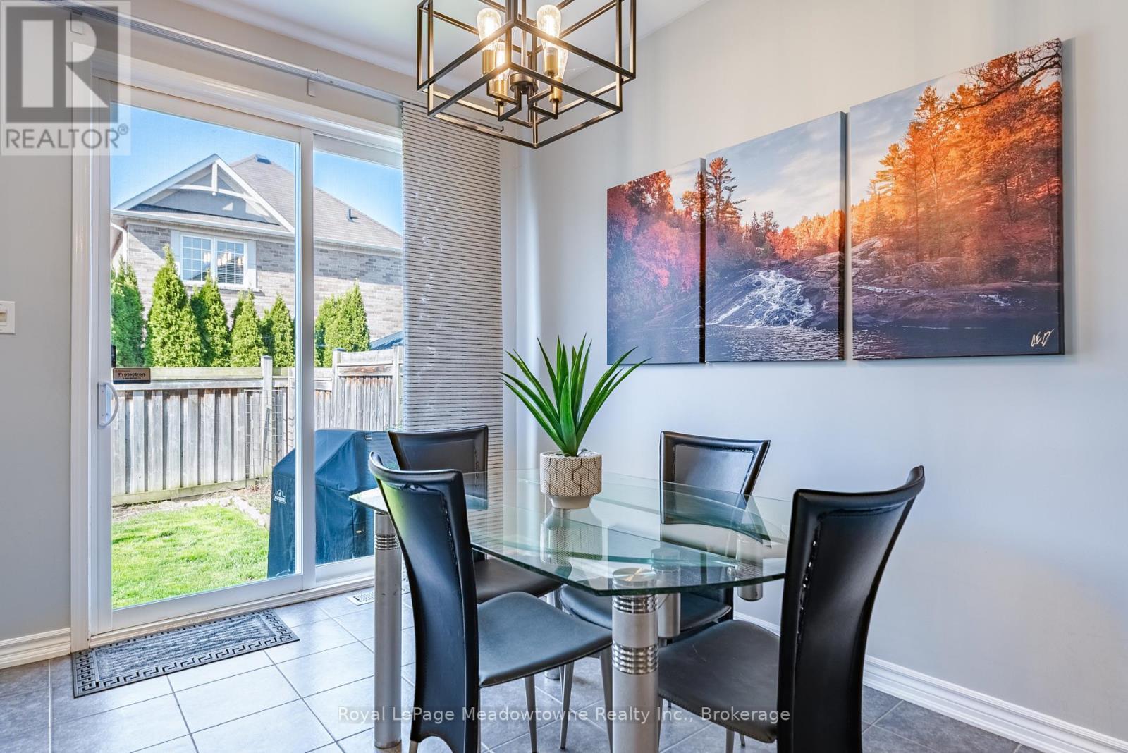 












325 GLEAVE TERRACE

,
Milton (HA Harrison),




Ontario
L9T8P1

