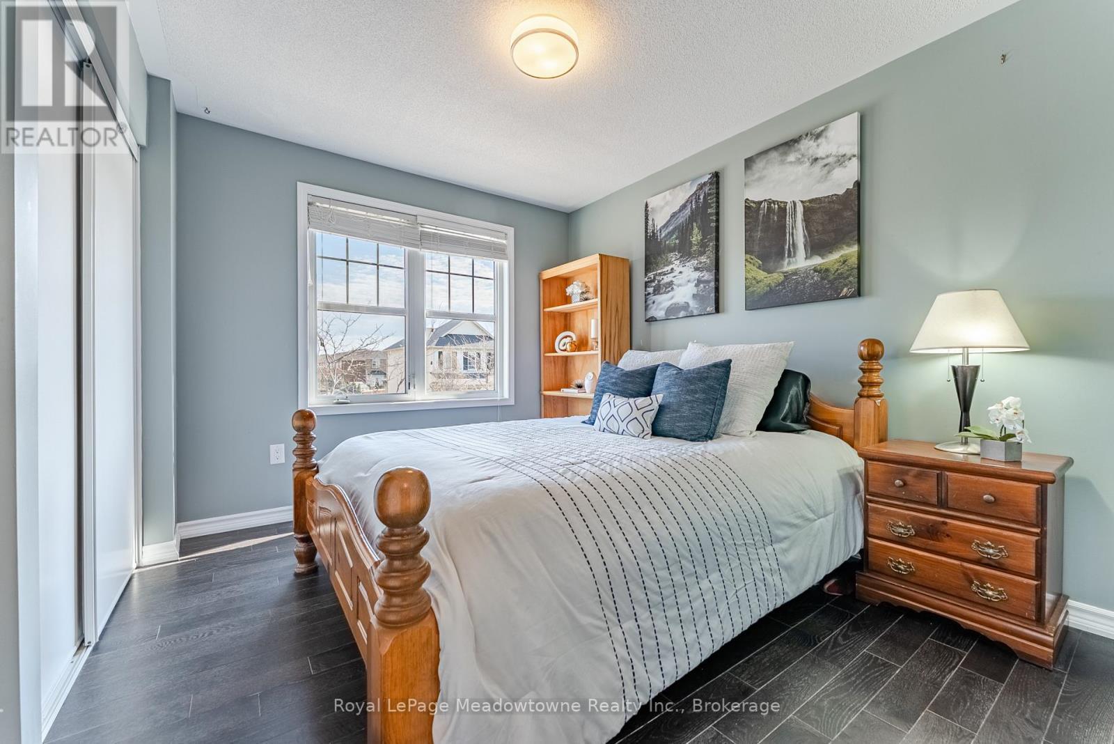 












325 GLEAVE TERRACE

,
Milton (HA Harrison),




Ontario
L9T8P1

