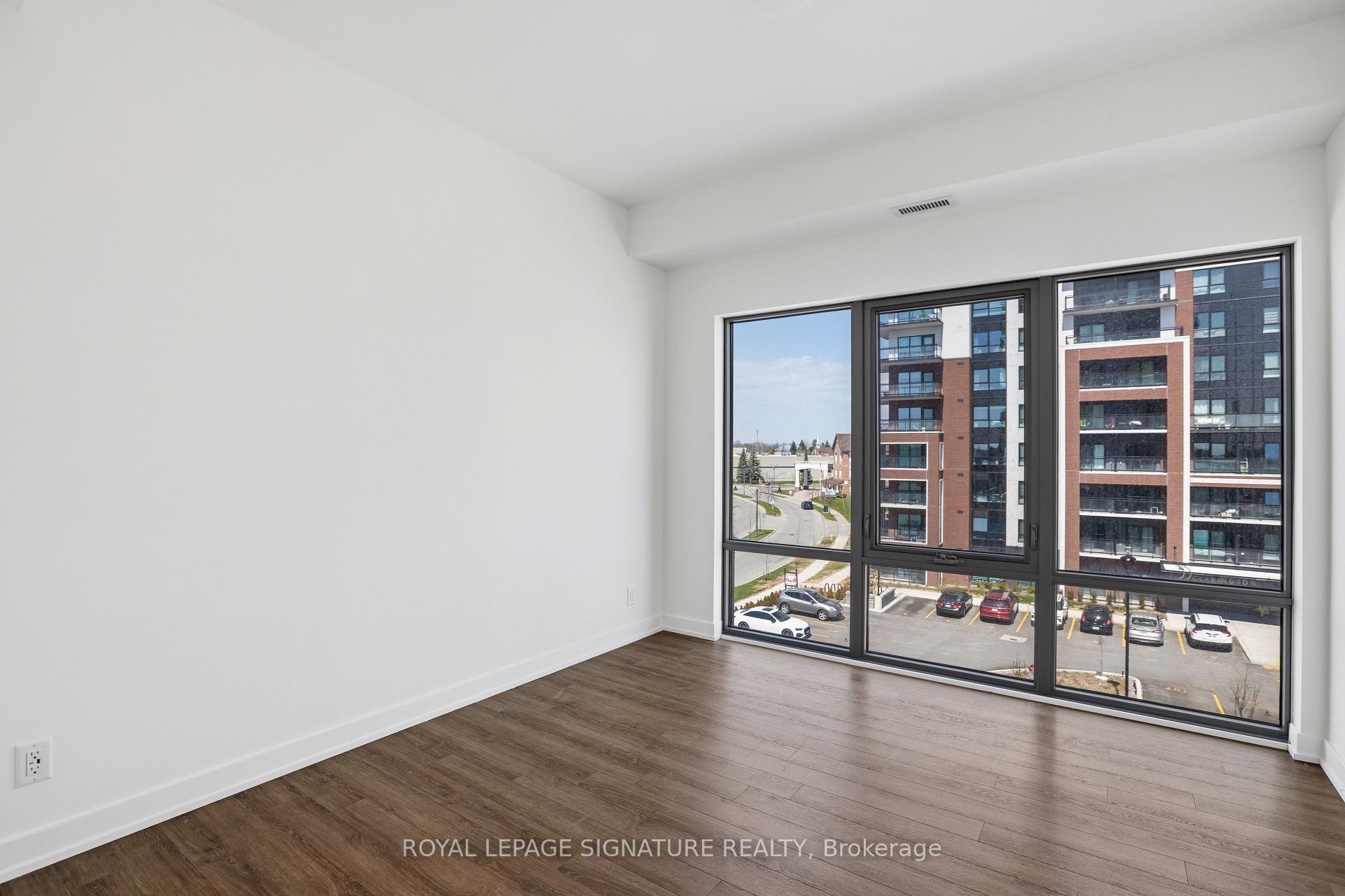 









51


Clarington

Boulevard, 406,
Clarington,




ON
L1C 0A1

