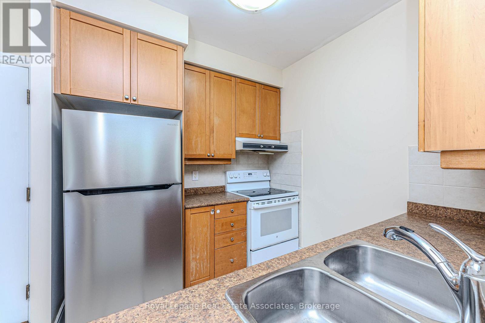 












128 - 700 HUMBERWOOD BOULEVARD

,
Toronto,




Ontario
M9W7J4

