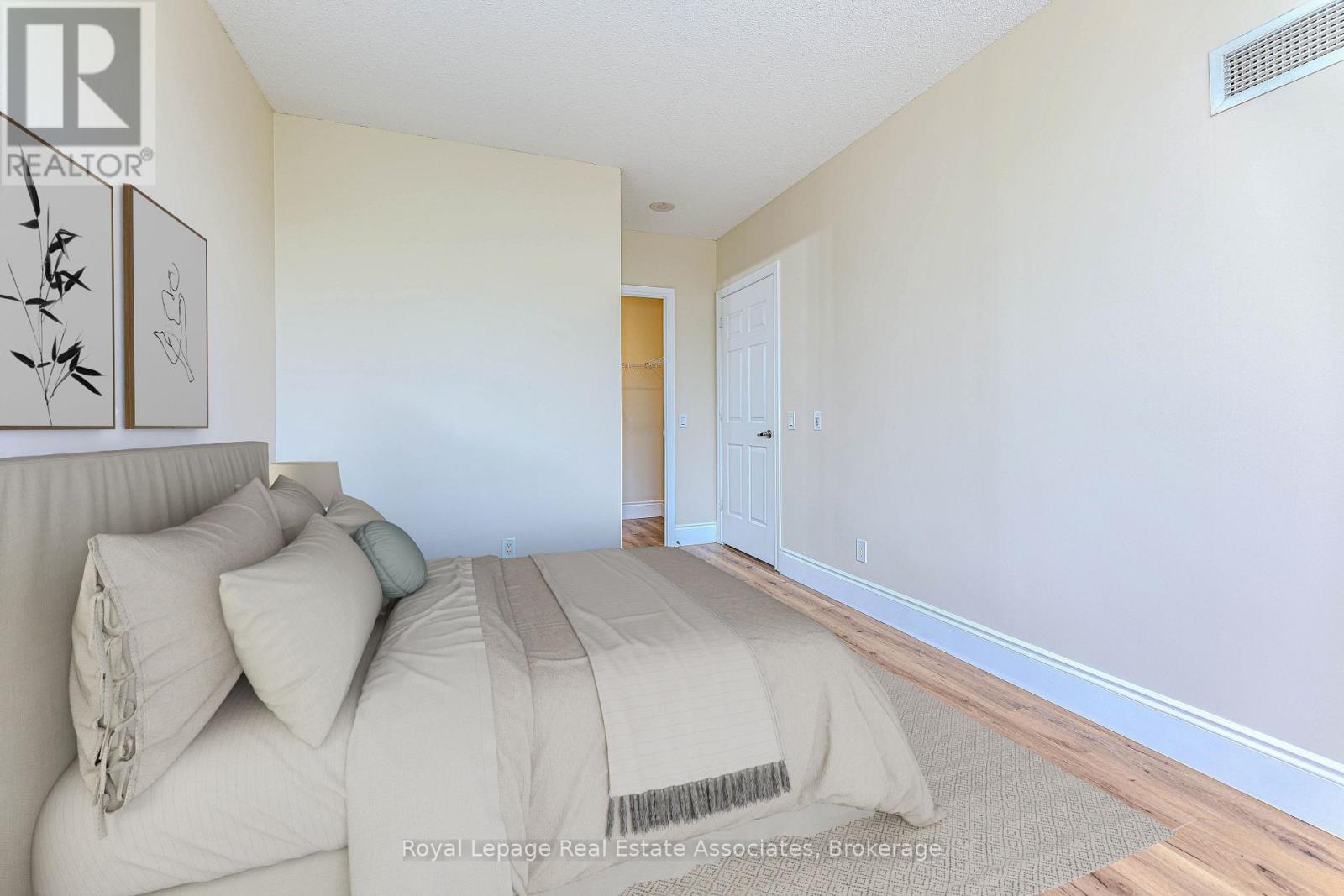 












128 - 700 HUMBERWOOD BOULEVARD

,
Toronto,




Ontario
M9W7J4

