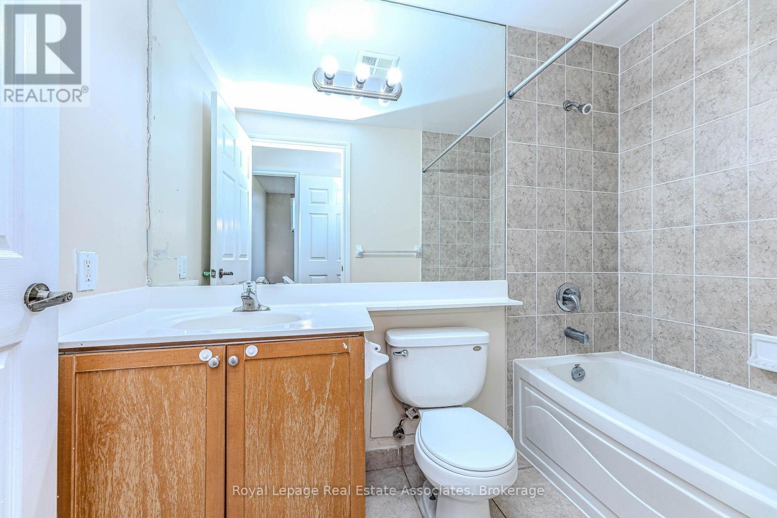 












128 - 700 HUMBERWOOD BOULEVARD

,
Toronto,




Ontario
M9W7J4

