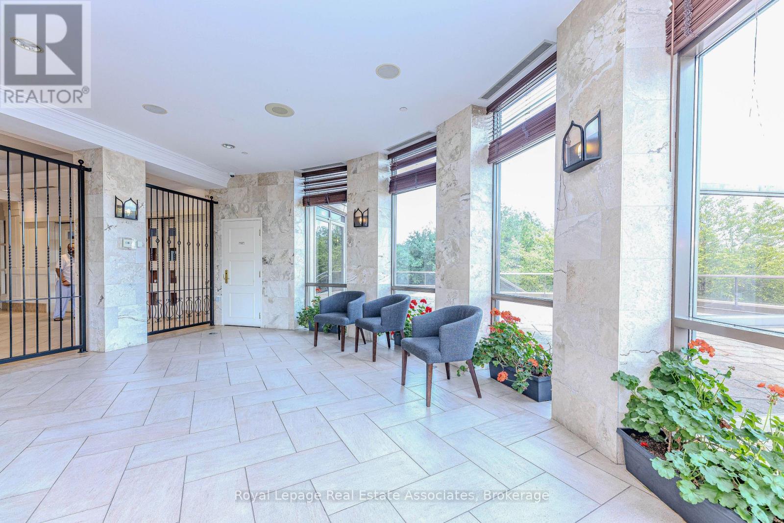 












128 - 700 HUMBERWOOD BOULEVARD

,
Toronto,




Ontario
M9W7J4

