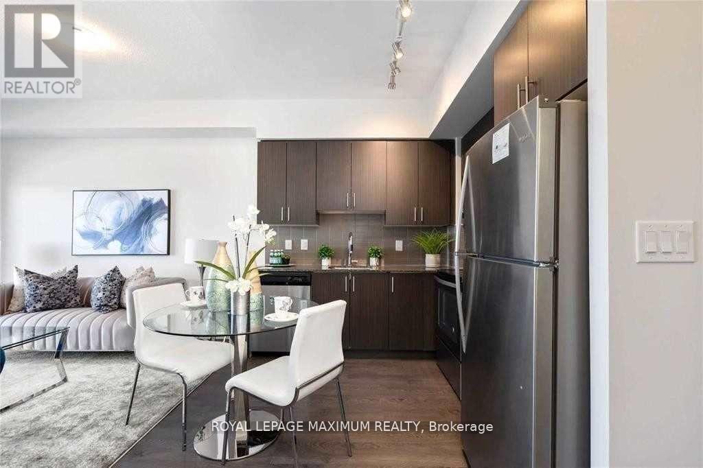 












2209 - 3700 HIGHWAY 7 ROAD N

,
Vaughan,




Ontario
L4L1A6

